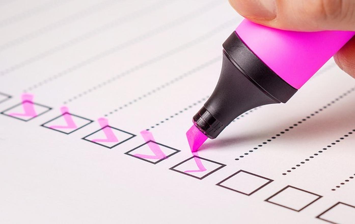 Comment vérifier la résolution du moniteur
